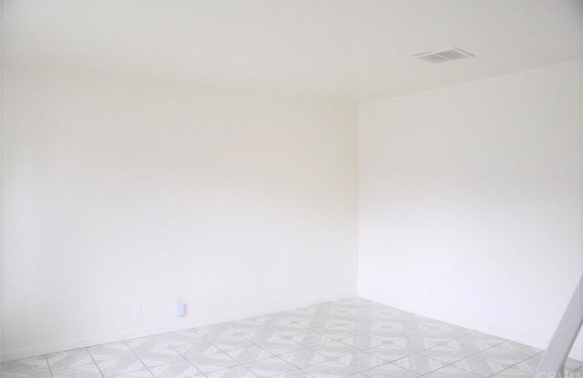 688 E 5th Street Gallery 4