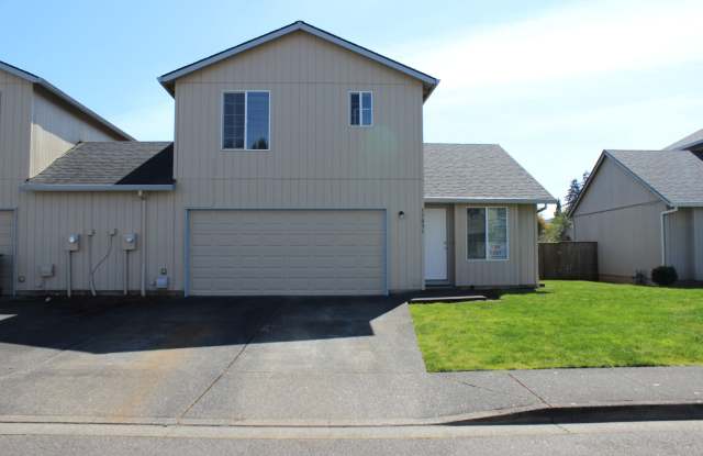 4 bedroom 2 bath family home in quiet Scappoose neighborhood photos photos