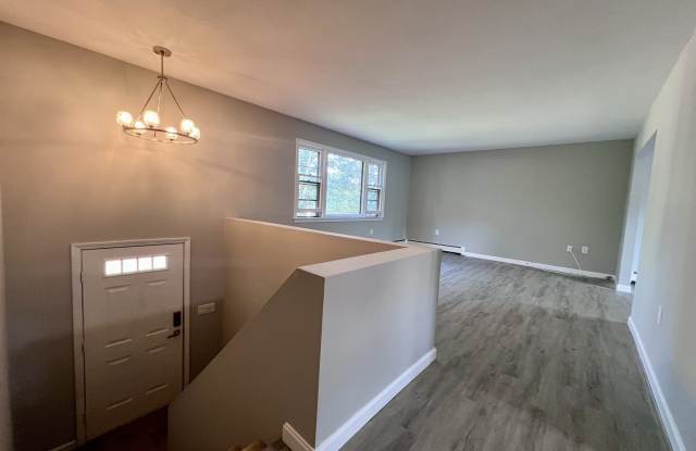 84 Sleepy Hollow Road Gallery 2