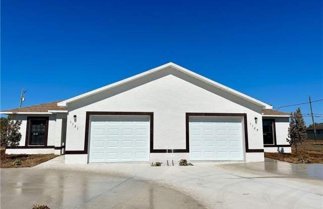 1131 SW 16th Terrace photos photos