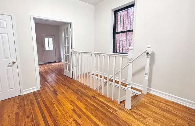 533 West 49th Street photos photos