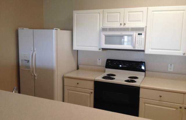 1429 Villa Capri Cir., Unit 303 Gallery 3