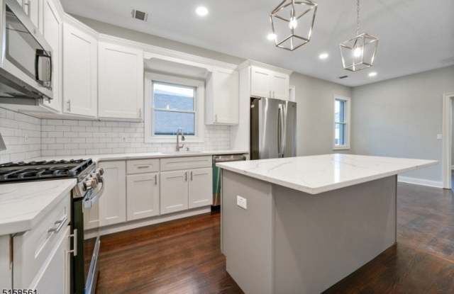 31 Carmer Ave photos photos