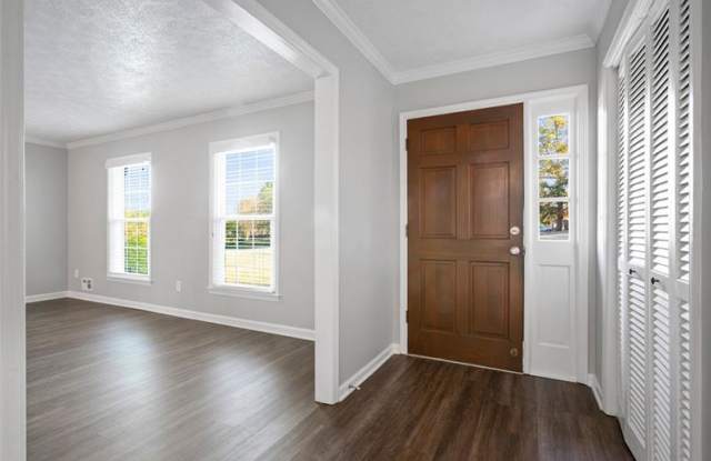 6934 Lockridge Drive Gallery 2