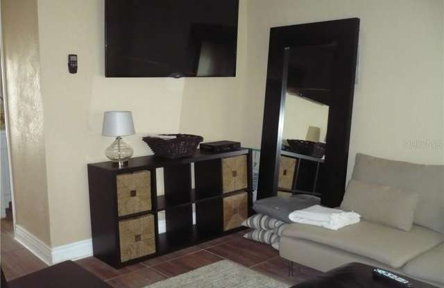 1209 BAY PINE BOULEVARD Gallery 3