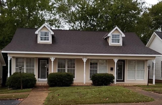 2135 Denton Rd - 2135 Denton Road, Dothan, AL 36303