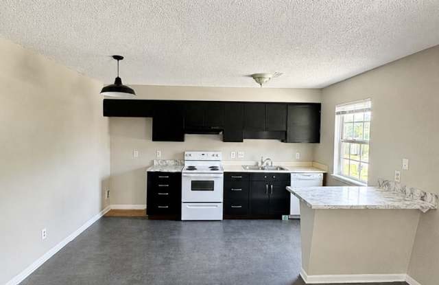 Two bedroom, 1.5 bath condo in High Point Gallery 3