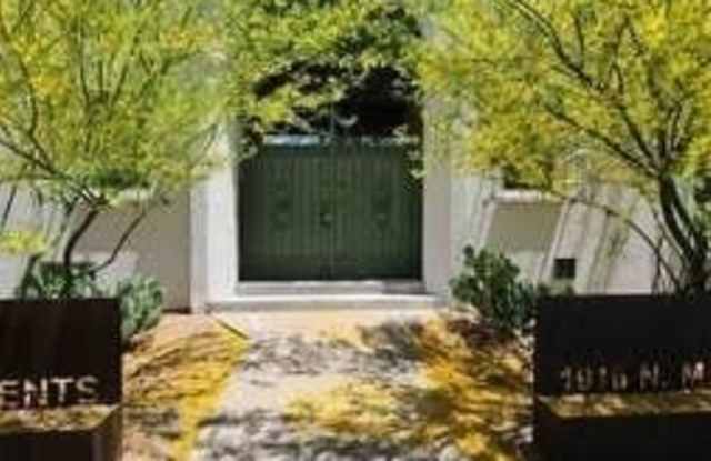 1916 N Mesa Street unit: A photos photos