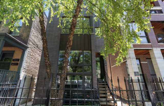 1131 W Addison Gallery 1