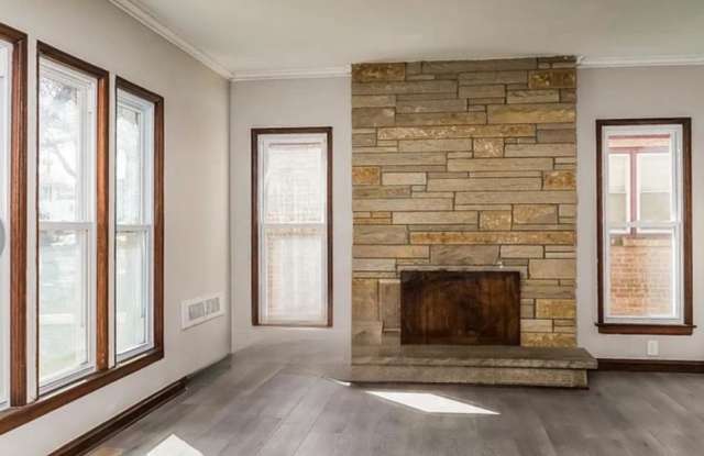 3422 N 49th St photos photos