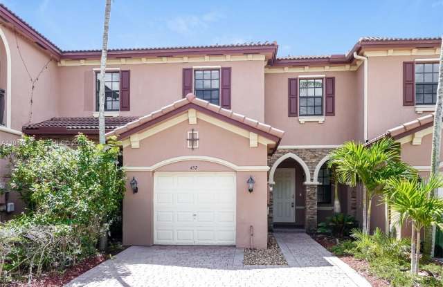 457 SE 37th Pl photos photos