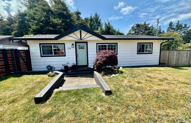 Beautifully Remodeled Home Backing Up to the Redwoods photos photos