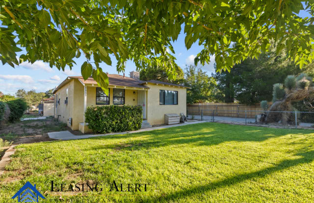 3305 West Avenue L8 photos photos