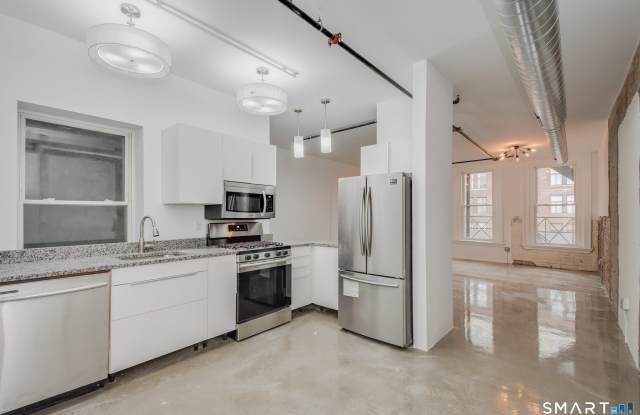 Hartford Lofts Gallery 3