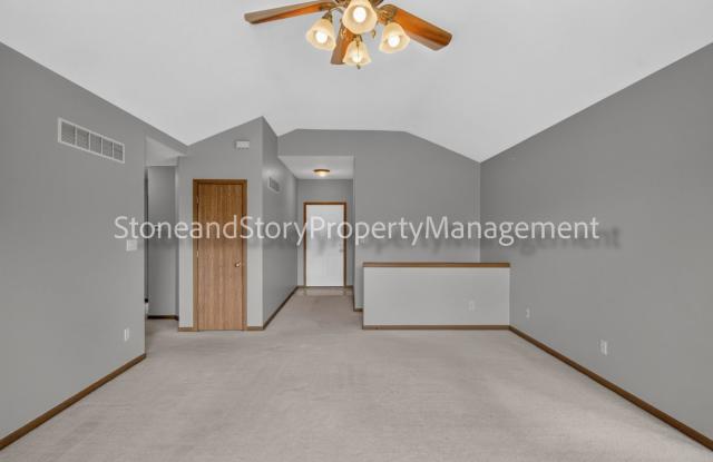 4 bedroom 3 bath in Washburn Rural School District Gallery 4