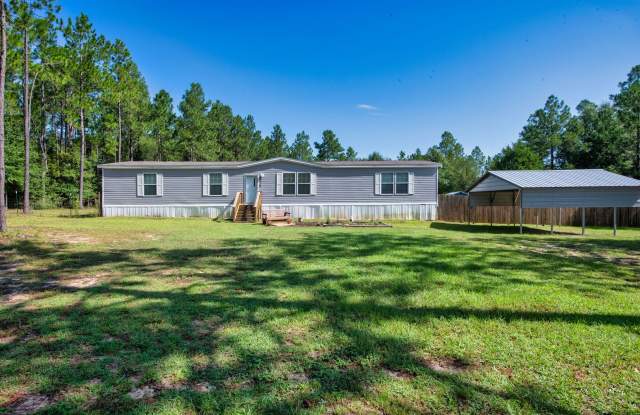 Spacious 5-Bedroom Home with Huge Fenced Yard in Milton! photos photos Spacious 5-Bedroom Home with Huge Fenced Yard in Milton! photos photos
