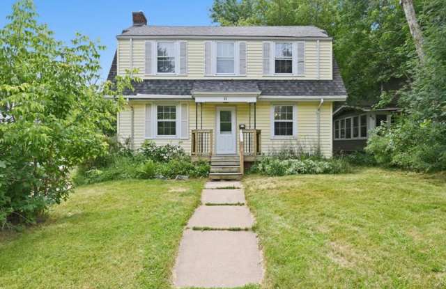 611 Lincoln Pkwy photos photos