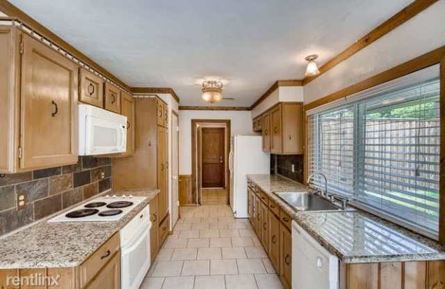 1901 Baylor Dr Gallery 2