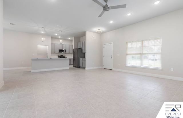 FULLY FENCED 3/2/2 ON A CUL DE SAC IN BEAUTIFUL QUAIL HOLLOW Gallery 3
