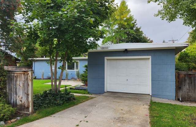 Ranch Style Home in the Lewis and Clark Area photos photos