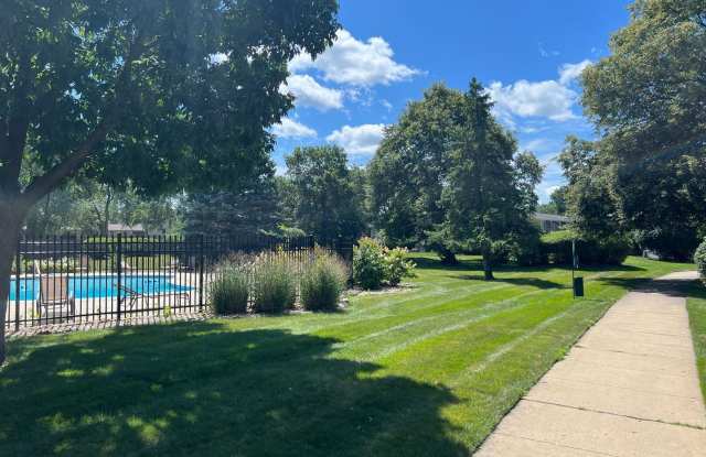 1700 Light Road Unit 103 Oswego, IL 60543 Gallery 2