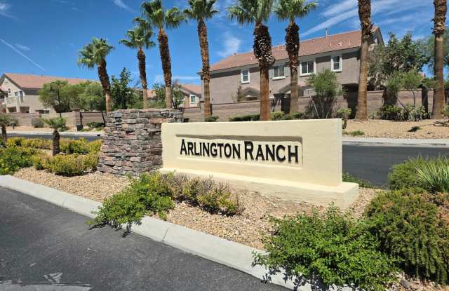 Beautiful 2 Bedroom Townhouse in Arlington Ranch Gallery 3