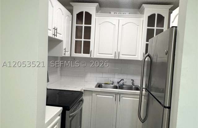 1944 SW 6th St photos photos