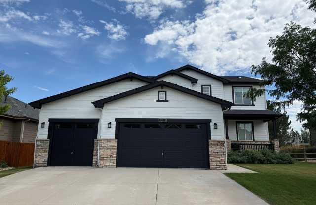 Spacious and Bright 4 Bedroom Home in Windsor Now Available! Great Neighborhood! photos photos
