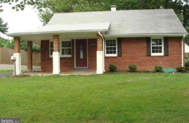 7416 SPORTSMAN DR - 7416 Sportsman Drive, Pimmit Hills, VA 22043