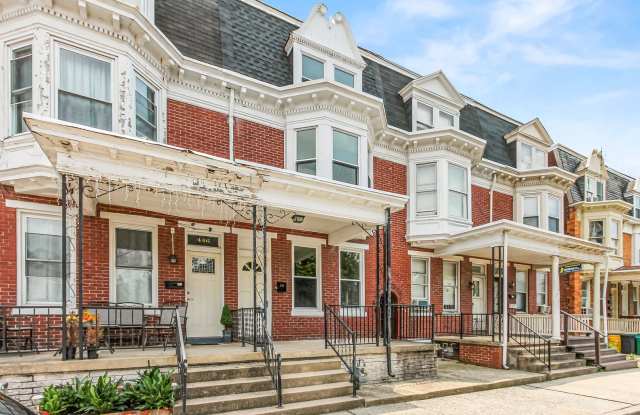 Spacious 5 Bedroom Home w/ Balcony, Porch & Yard Space! photos photos