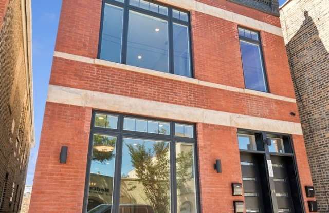 3206 S Wallace Street - 3206 South Wallace Street, Chicago, IL 60616