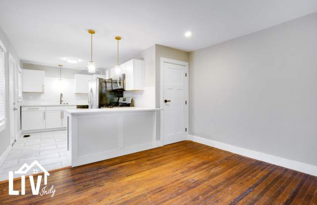 4225 Crittenden Avenue - 4227 photos photos