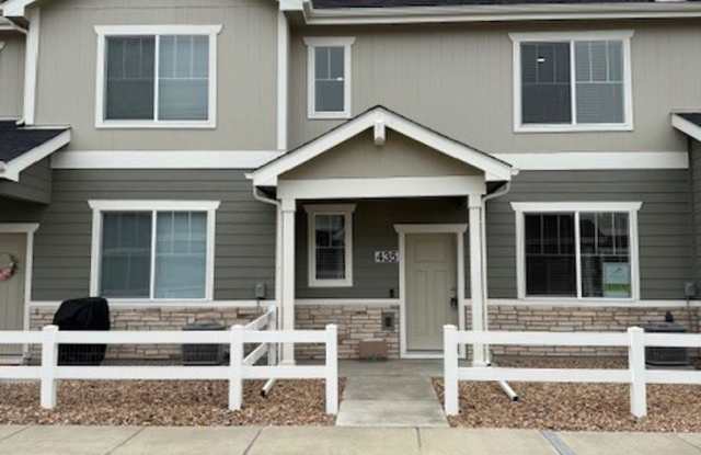 New 2 Bedroom Townhome + 2 Car Garage photos photos