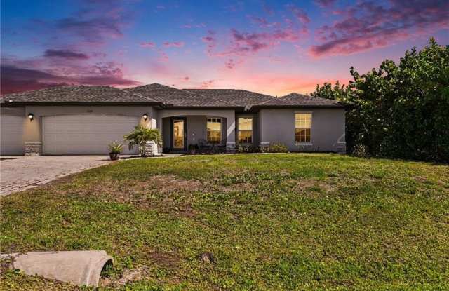 1109 NW 12th Ln photos photos