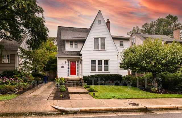 209 W Myrtle St photos photos