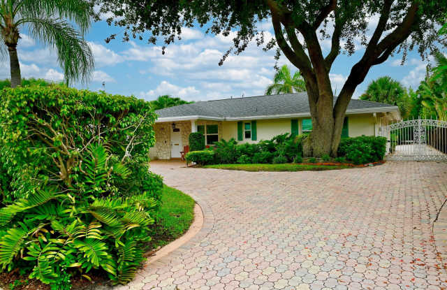 129 Alhambra Place photos photos