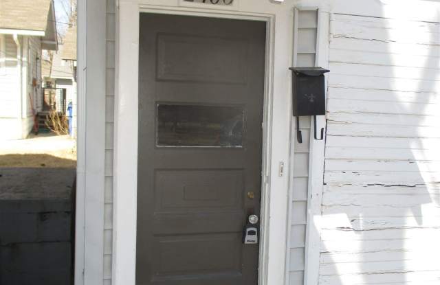 2460 W Martha St Gallery 2