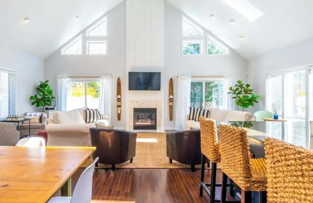 12 Lafayette Place photos photos