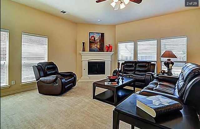 9409 National Pines Drive Gallery 4