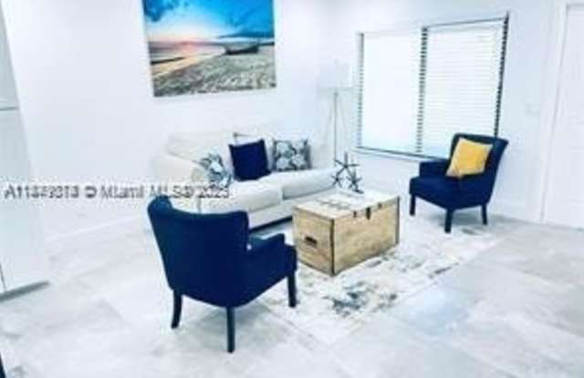 2612 SE Clayton Street photos photos