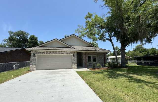 4573 Cedar Street - 4573 Cedar Street, Parker, FL 32404