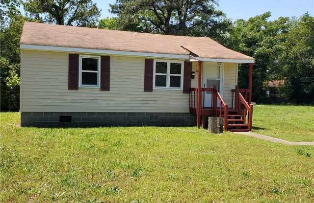 3325 Downes Street photos photos