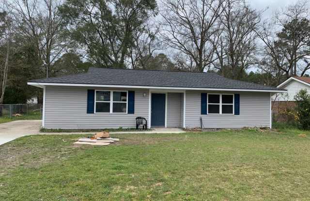 *NEWLY REMODELED* photos photos