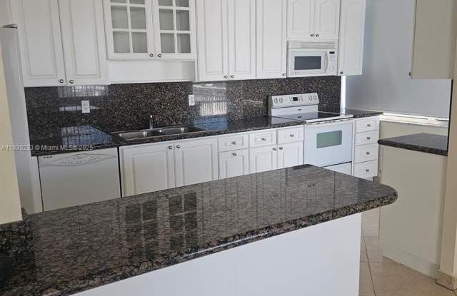 18011 Biscayne Blvd photos photos