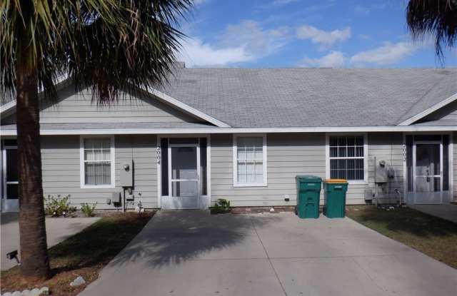 2004 Silverwood Street photos photos