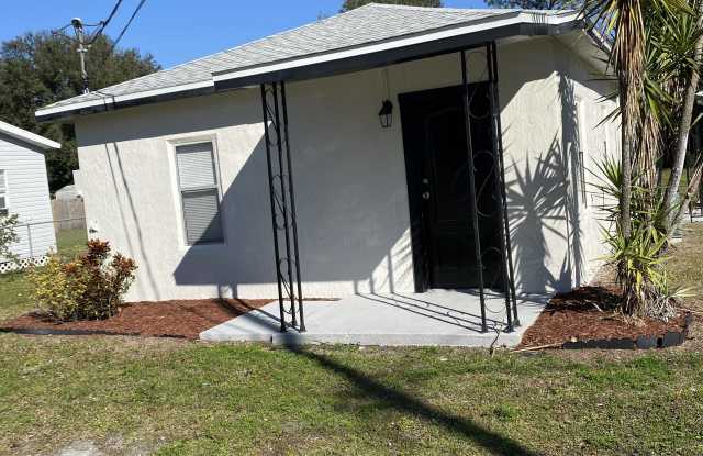 615 Ash Street photos photos