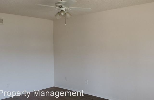 10429 Ironwood Avenue Gallery 3