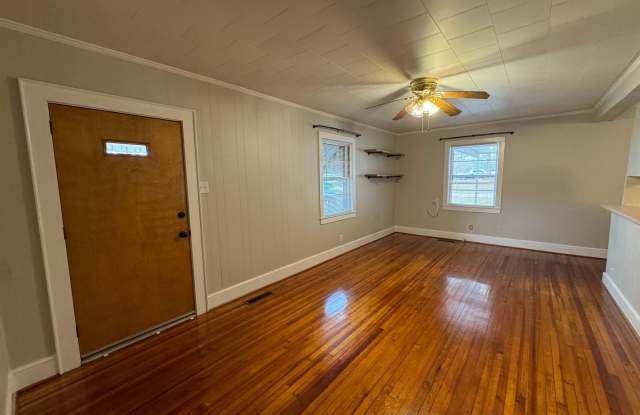 MOVE-IN READY! Gallery 3