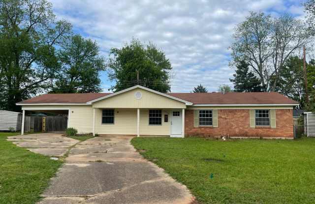 Spacious Inside  Out! photos photos