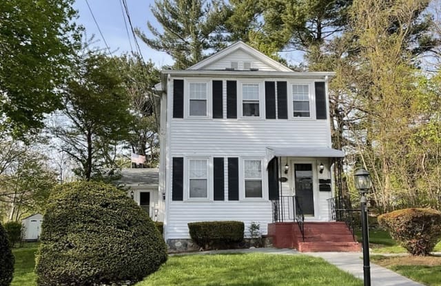 28 Charles St - 28 Charles Street, Woburn, MA 01801